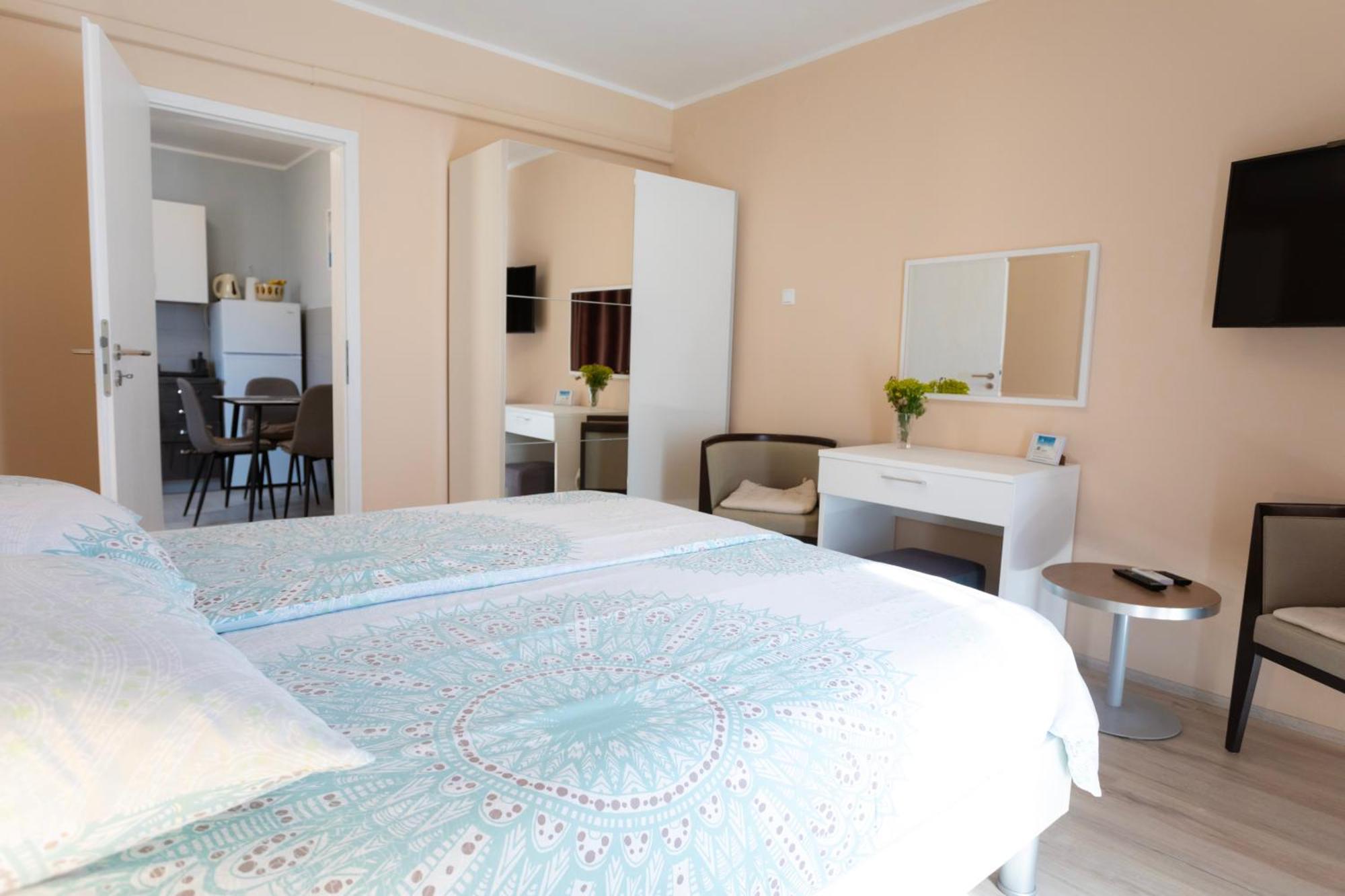 Apartments Galeb Rabac Bagian luar foto
