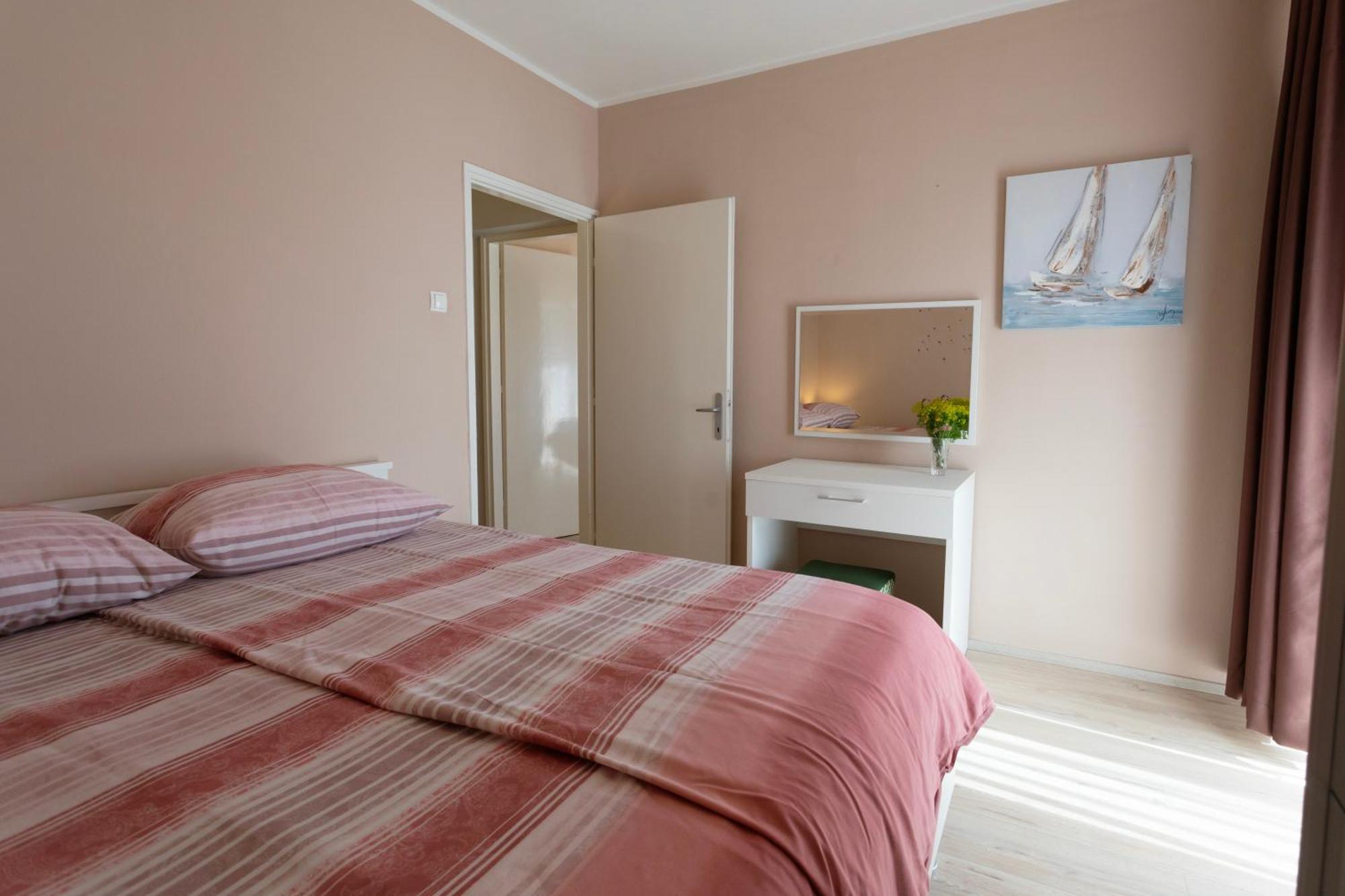 Apartments Galeb Rabac Bagian luar foto